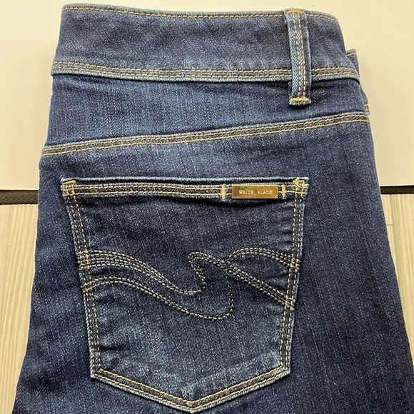 White House Black Market Boot Leg Size 4R - Picture 12 of 16